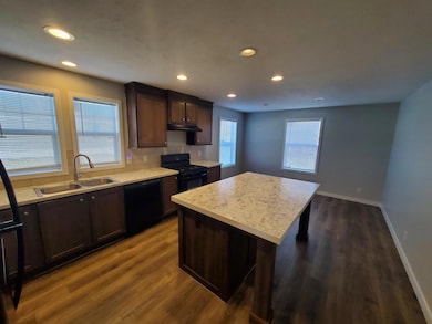 19 Hummingbird Dr unit 131, Orion Township, MI 48359 - photo 2