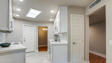 13655 N 109th Ave, Sun City, AZ 85351 - photo 6