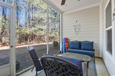 Sunroom with ceiling fan