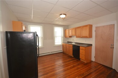 457 Grove St, Woonsocket, RI 02895 - photo 4