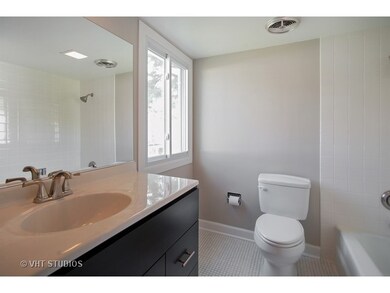 4506 Kings Walk Dr unit 2A, Rolling Meadows, IL 60008 - photo 7