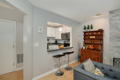 158 Quincy Shore Dr unit 77, Quincy, MA 02171 - photo 6