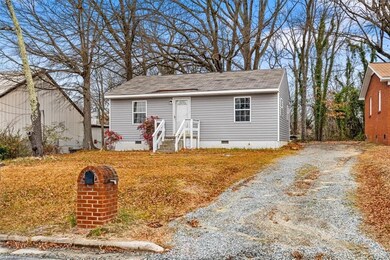 907 Broad Ave, Greensboro, NC 27406 - photo 2