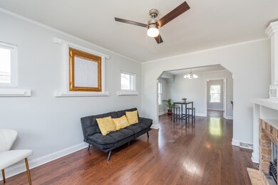 1411 W Cornelia Ave, Waukegan, IL 60085 - photo 3