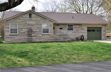 2910 Griffa Ave, Columbus, IN 47203 - photo 2