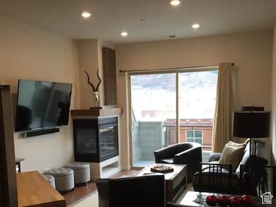 Newpark Terrace Condominiums unit 9, Park City, UT 84098 - photo 5