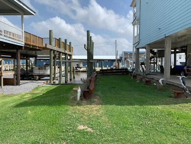 201 Beacon Ln, Cypremort Point, LA 70538 - photo 2