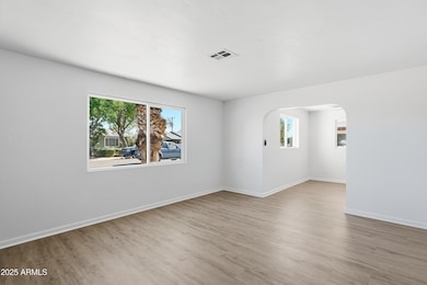 8832 N 30th Ave, Phoenix, AZ 85051 - photo 7