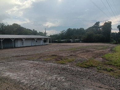 3511 Bexar Ave W, Hamilton, AL 35570 - photo 2