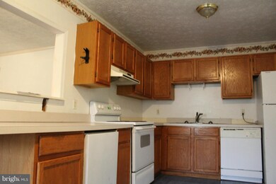 2490 Laurel Ln, Middletown, VA 22645 - photo 3