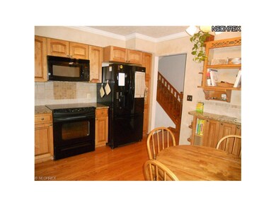 Eat-in Kitchen