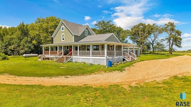 44543 291st St, Viborg, SD 57070 - photo 2