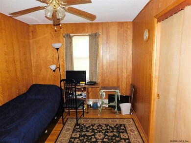 36 Kelton Ct, Albany, NY 12209 - photo 7