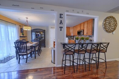 2407 Maple Hedge Way (25)