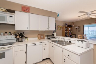 66 Cedar Ln Boynton Beach FL-large-003-7