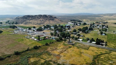 308 Somerville St, Jordan Valley, OR 97910 - photo 2