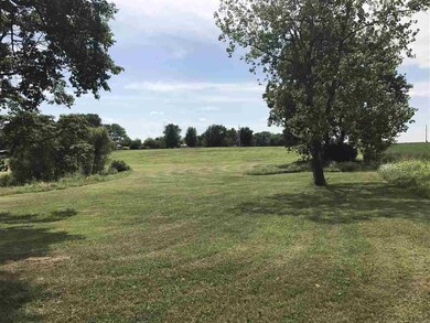 1128 S Huffman Dr, Princeton, IN 47670 - photo 3