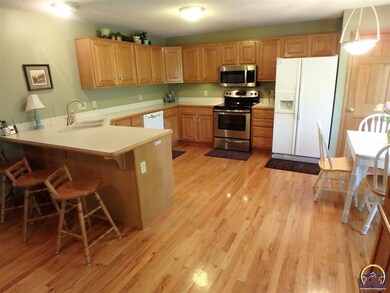 3409 SW Westport Dr, Topeka, KS 66614 - photo 6