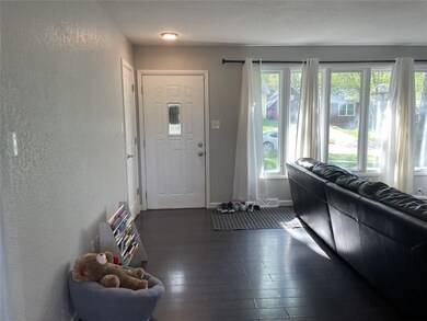 4307 SE 6th St, Des Moines, IA 50315 - photo 4