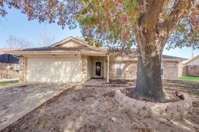 732 Springhill Dr, Hurst, TX 76054 - photo 3