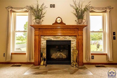 4141 SW Moundview Dr, Topeka, KS 66610 - photo 7