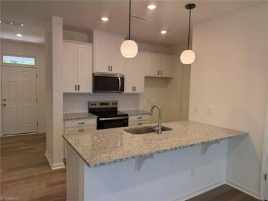 210 Parker Ln, Mebane, NC 27302 - photo 2