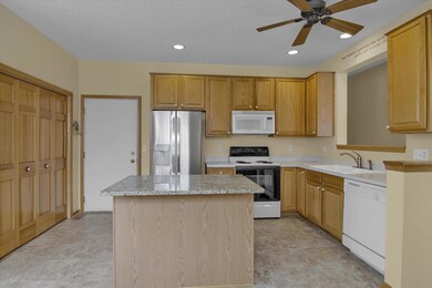 Open Kitchen with Bkft Bar