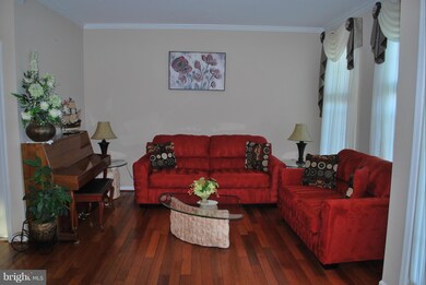 7712 White Willow Ct, Springfield, VA 22153 - photo 3