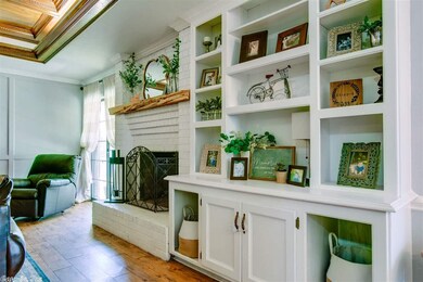 704 Geneva Dr, Wake Village, TX 75501 - photo 5