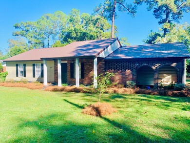 1004 Letitia Ave N, Douglas, GA 31533 - photo 3