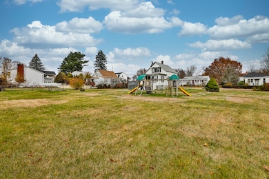 61 Thornton Ave, Methuen, MA 01844 - photo 5