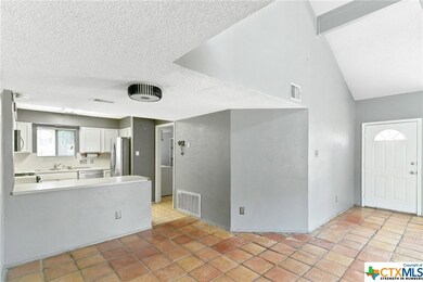 2003 Castle Bluff Dr, San Marcos, TX 78666 - photo 5