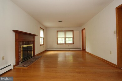 7003 Summerfield Dr, Frederick, MD 21702 - photo 4