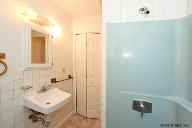 30 Cheltingham Ave, Schenectady, NY 12306 - photo 7