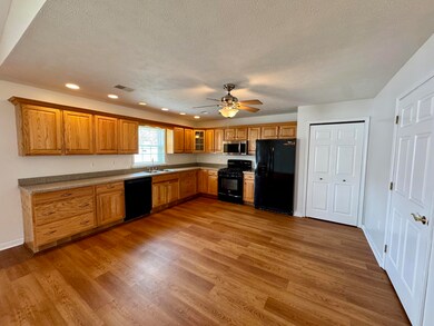 121 Columbus Dr, Punxsutawney, PA 15767 - photo 6