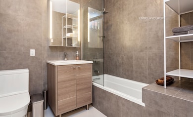 67 Ave C unit 4BW, Eastvill, NY 10009 - photo 6