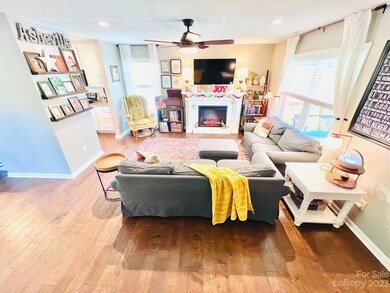 347 Oakview Park Rd, Asheville, NC 28803 - photo 5