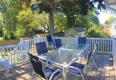 18 Madeline Dr, Newport, RI 02840 - photo 3