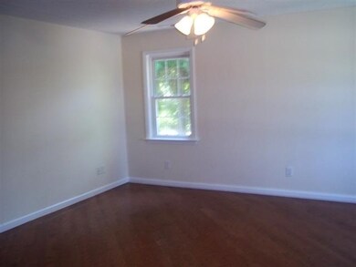802 Country Club Rd, Jacksonville, NC 28546 - photo 4