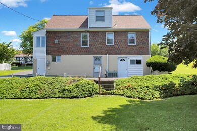 3546 Reading Crest Ave, Reading, PA 19605 - photo 6