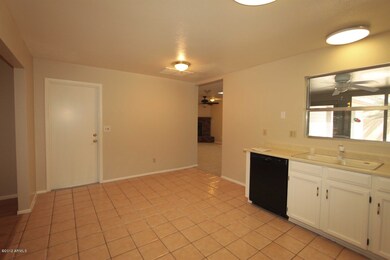 Kitchen Eating Area