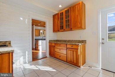 20529 Gapland Rd, Rohrersville, MD 21779 - photo 5