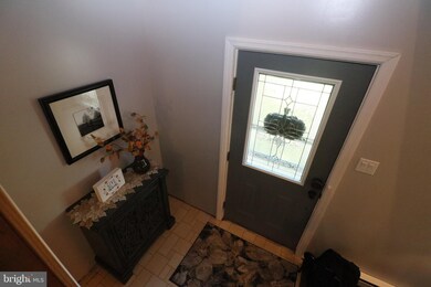 229 Avalanche Ln, Drums, PA 18222 - photo 3