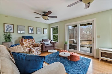 33 Marshfield Rd, Niantic, CT 06357 - photo 6