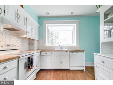 802 Main St, Riverton, NJ 08077 - photo 6