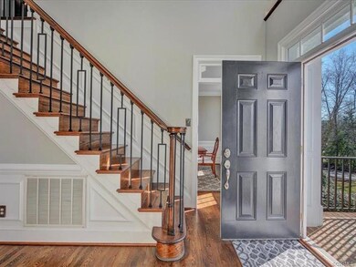 Beautiful entry with refinished hardwood on 1st fl