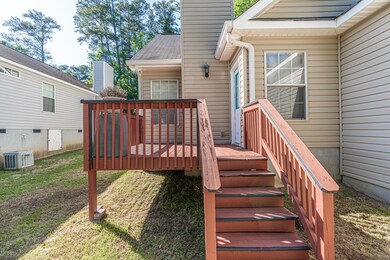 855 Parkview Dr-9