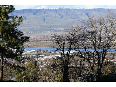 200 W Scenic Dr, the Dalles, OR 97058 - photo 3