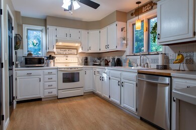 152 Colburn Rd, Milford, NH 03055 - photo 6