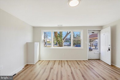 4322 Annapolis Rd, Halethorpe, MD 21227 - photo 5